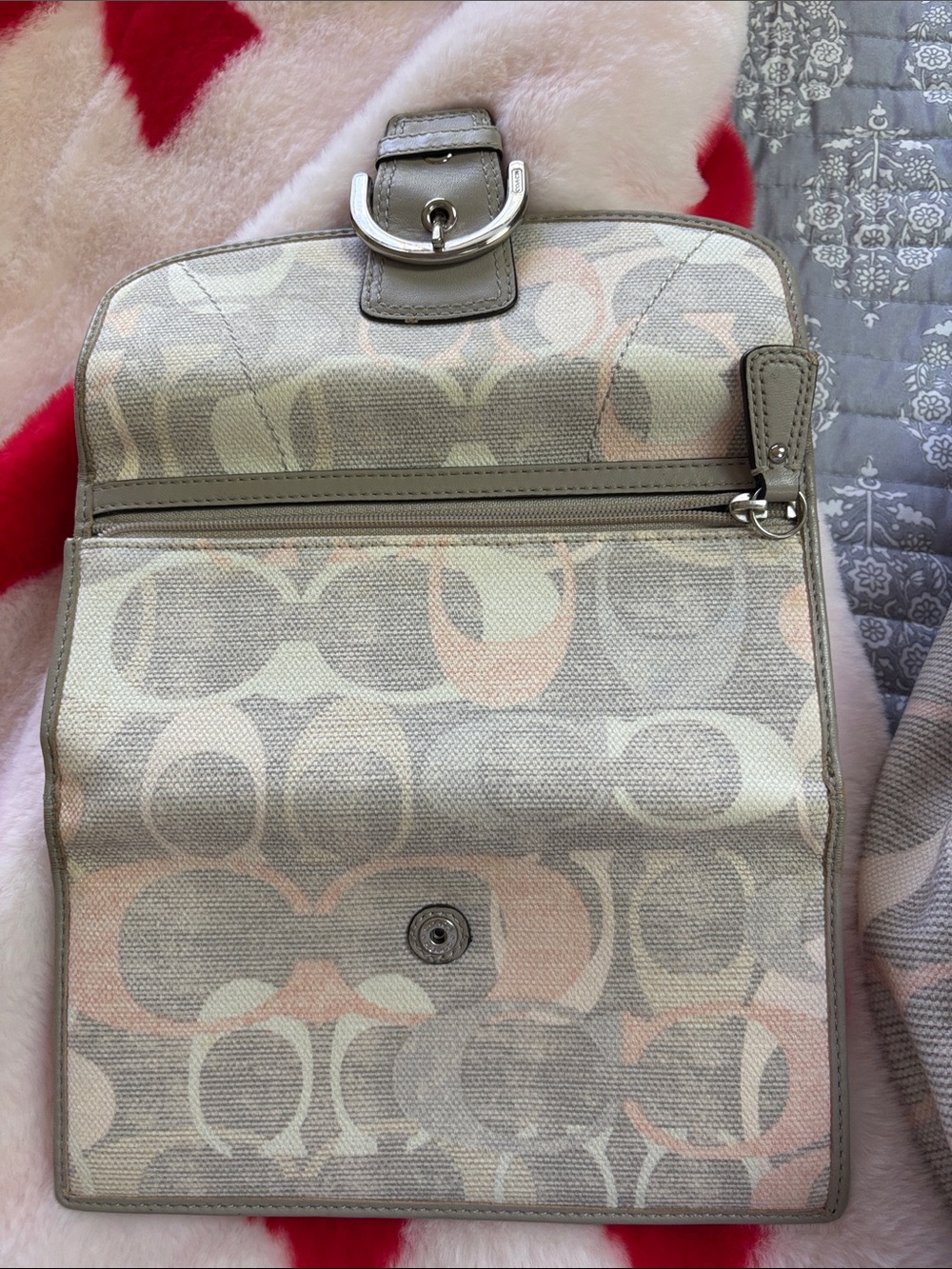 Coach Shoulder Bag in Gray & Blush Signature Canvas - Picture 7 of 7